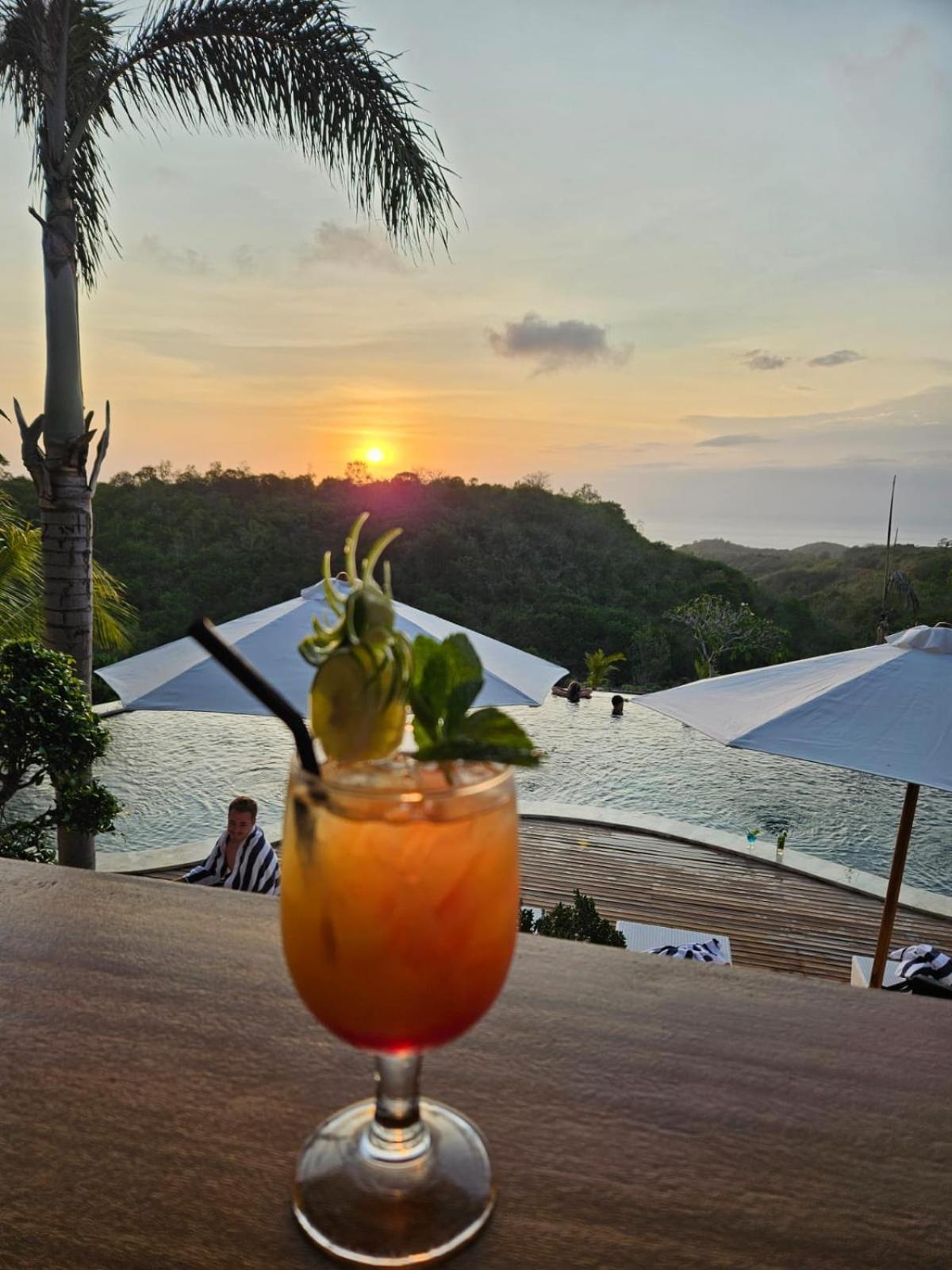 Kelingking Parama Resort Batumadeg Eksteriør bilde