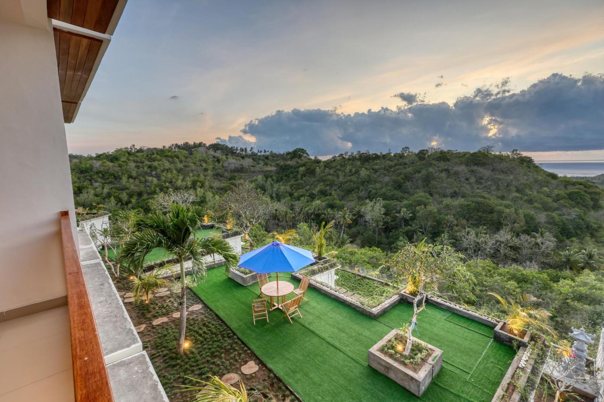 Kelingking Parama Resort Batumadeg Eksteriør bilde
