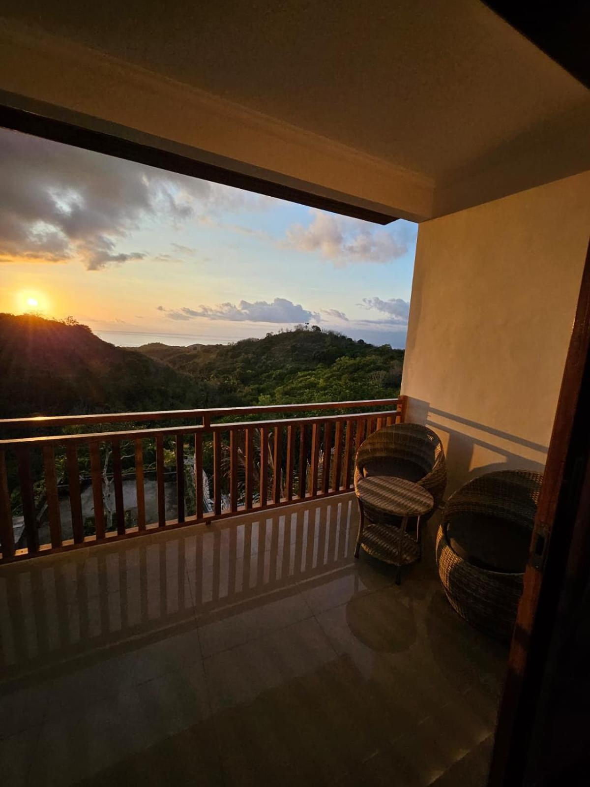 Kelingking Parama Resort Batumadeg Eksteriør bilde