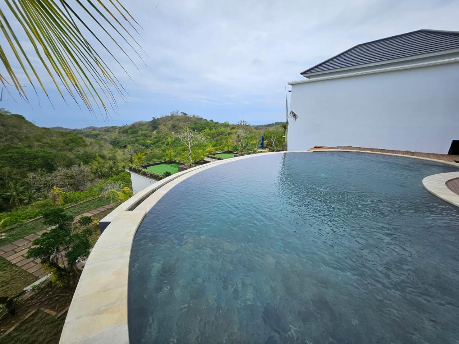 Kelingking Parama Resort Batumadeg Eksteriør bilde